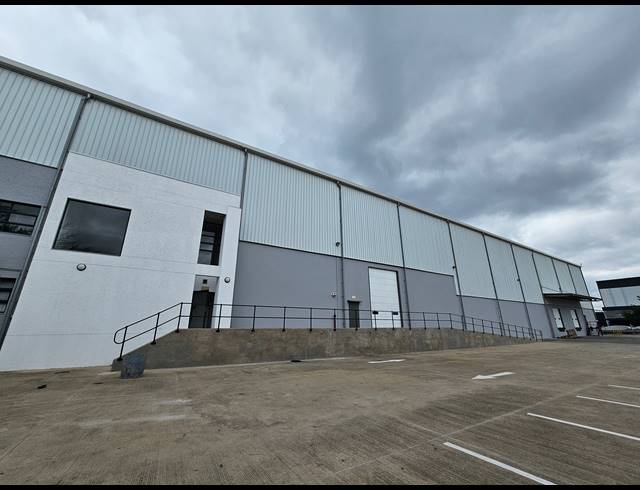 3,280M² WAREHOUSE TO LET IN LINBRO PARK